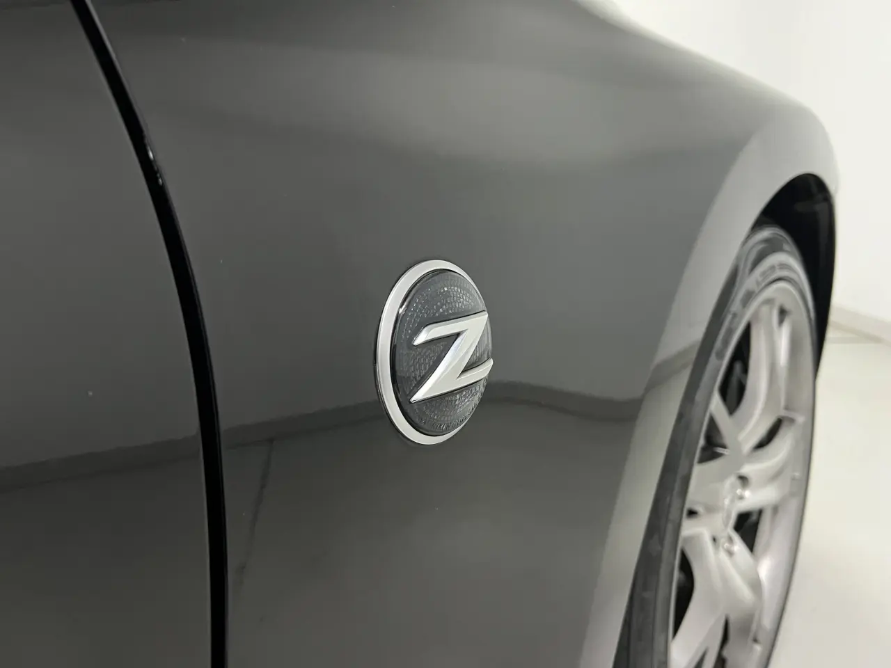 2011 NISSAN 370Z Gallery Image 10