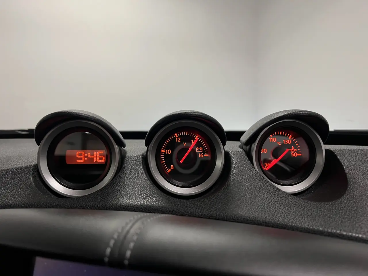 2011 NISSAN 370Z Gallery Image 19
