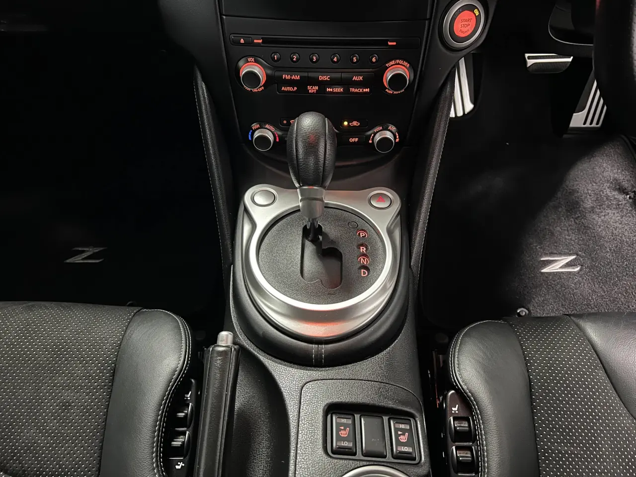 2011 NISSAN 370Z Gallery Image 21
