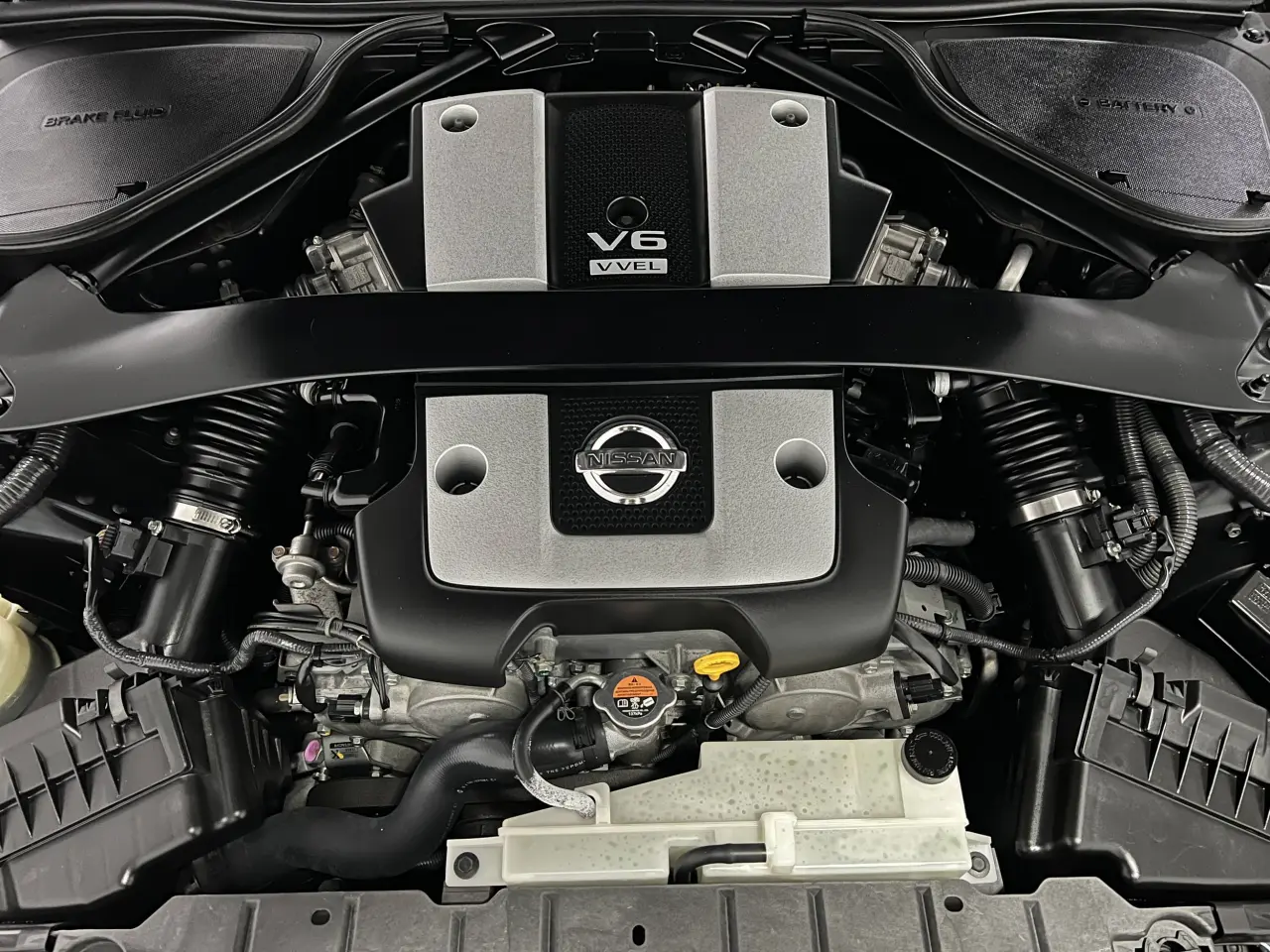 2011 NISSAN 370Z Gallery Image 22