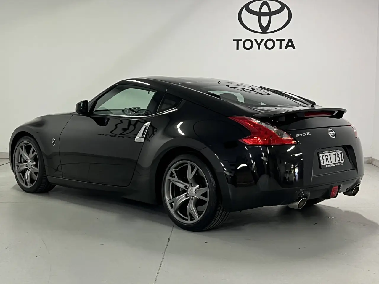 2011 NISSAN 370Z Gallery Image 8