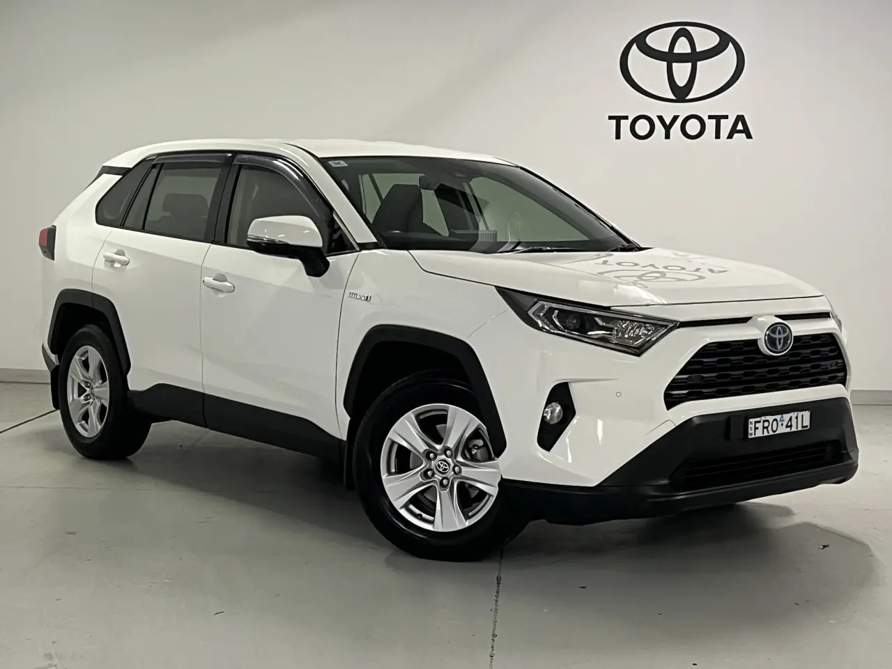 2021 TOYOTA RAV4 HYBRID Gallery Image 1