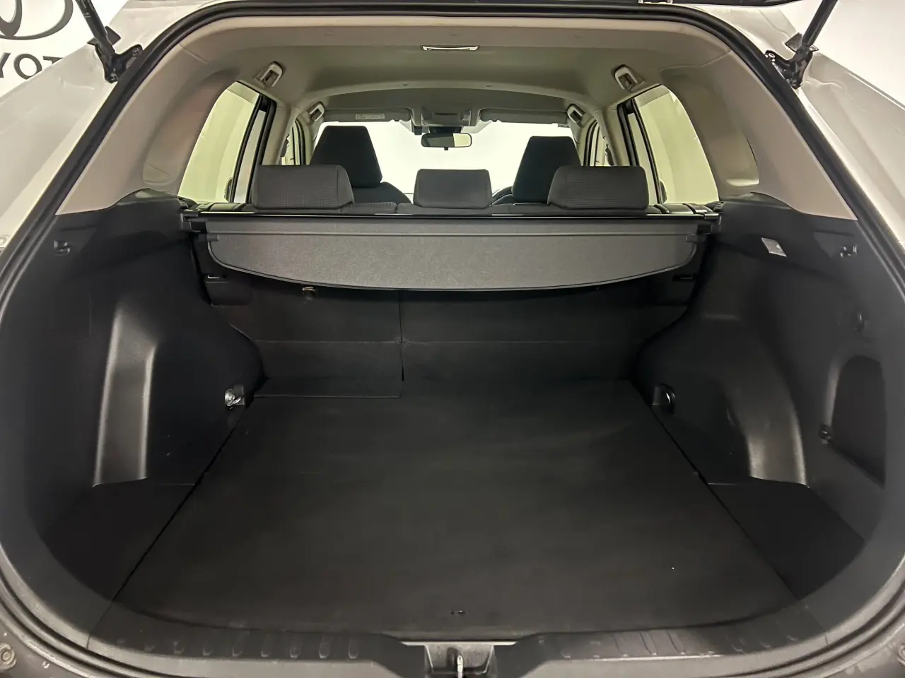 2021 TOYOTA RAV4 HYBRID Gallery Image 12