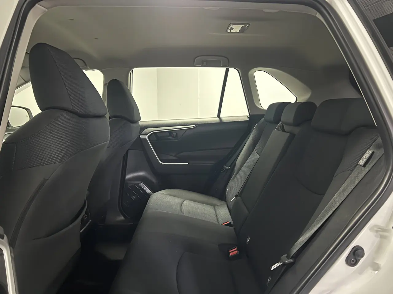 2021 TOYOTA RAV4 HYBRID Gallery Image 14