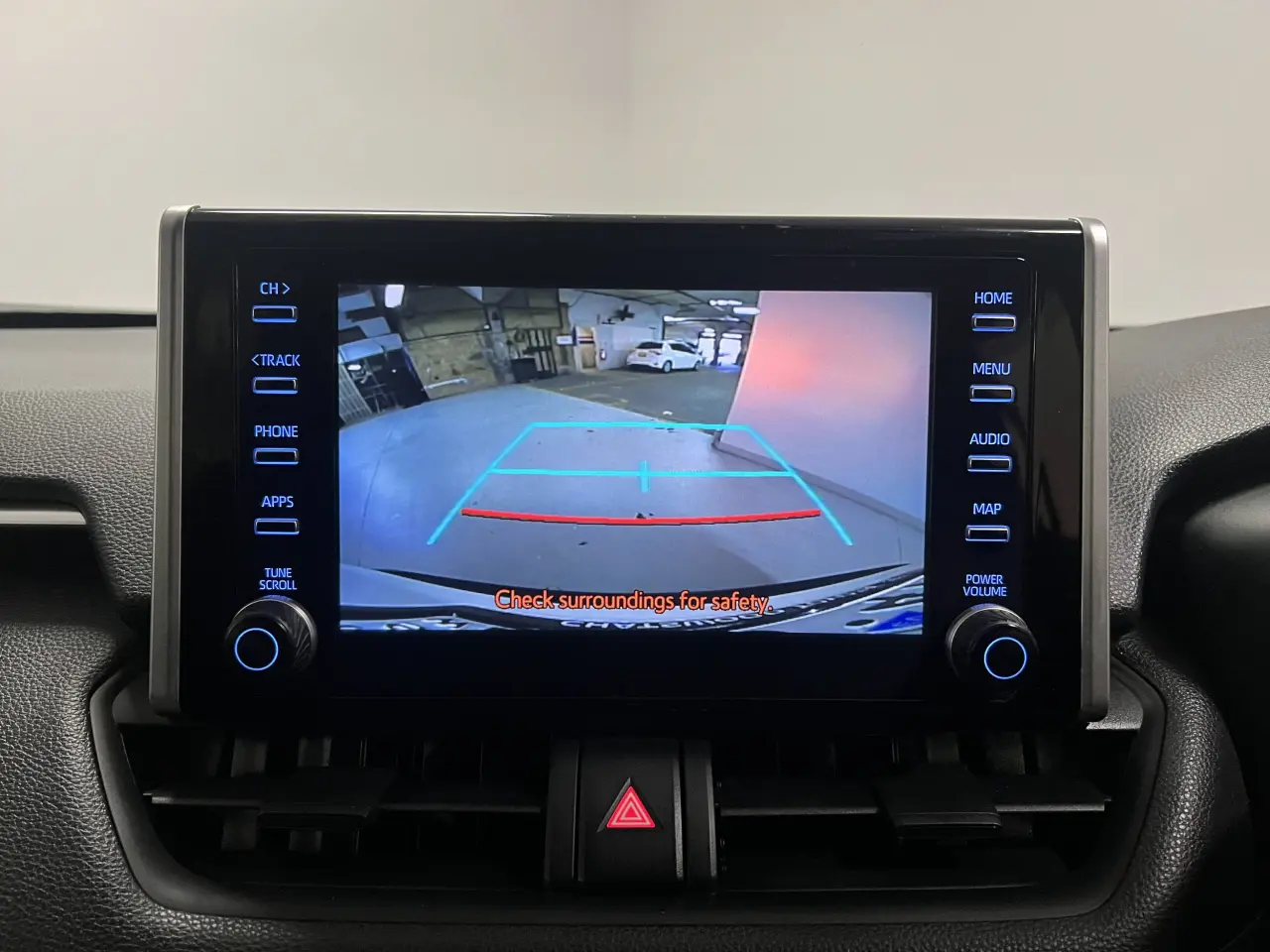 2021 TOYOTA RAV4 HYBRID Gallery Image 18