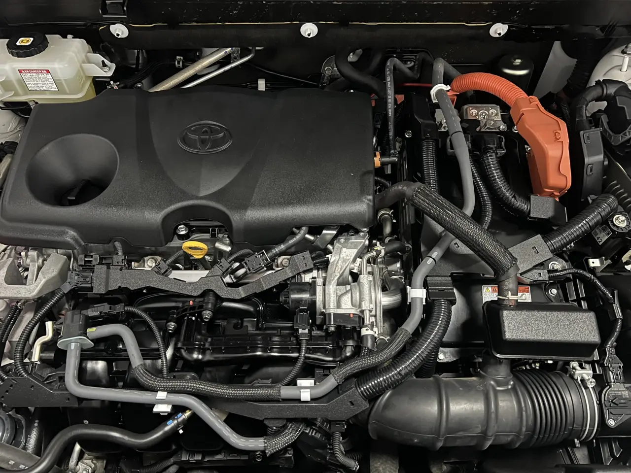 2021 TOYOTA RAV4 HYBRID Gallery Image 20