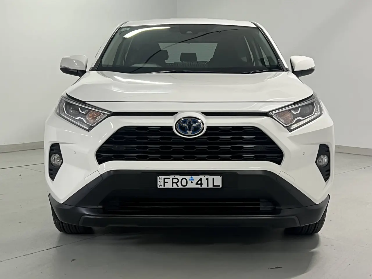 2021 TOYOTA RAV4 HYBRID Gallery Image 3