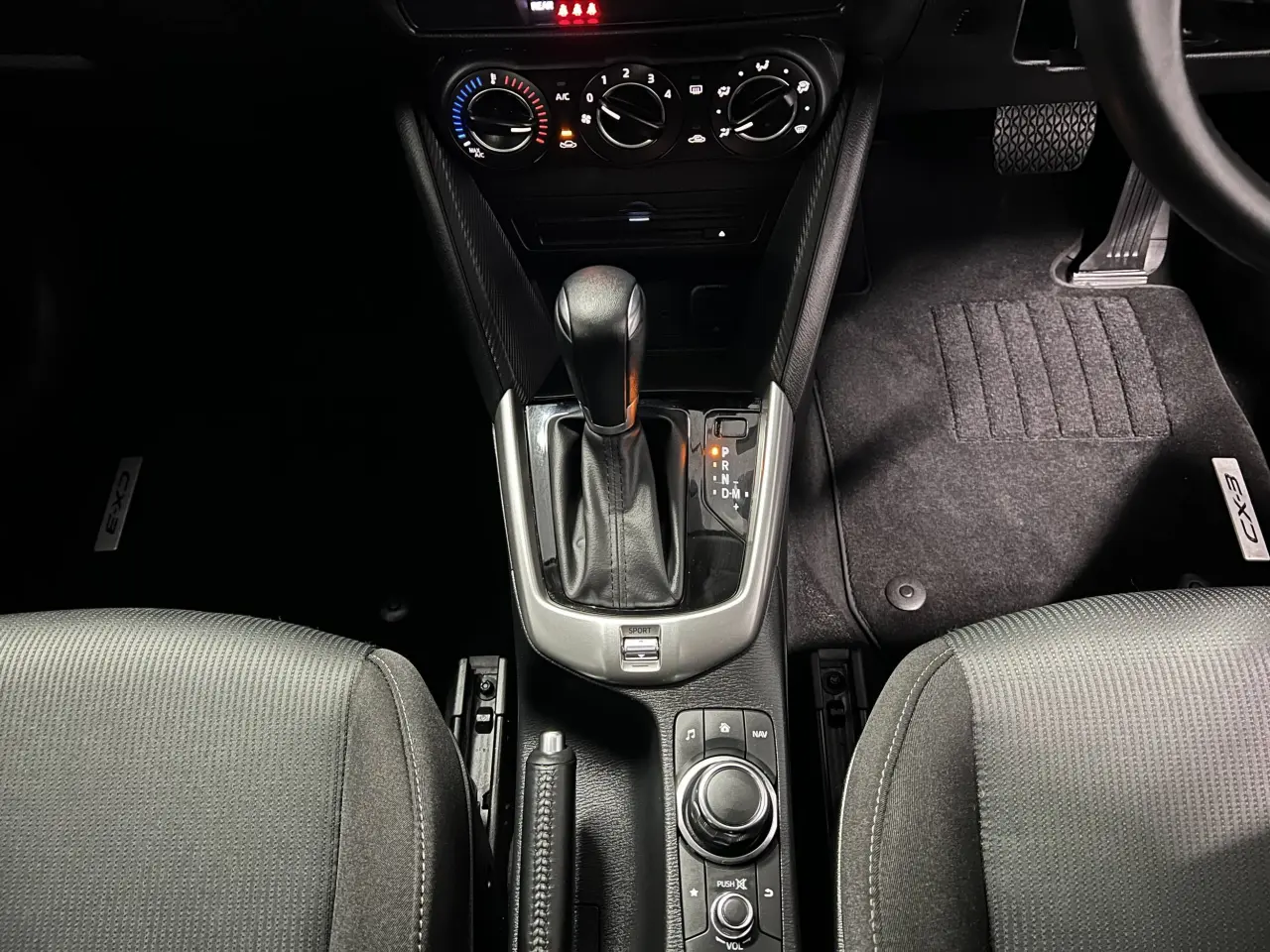 2015 MAZDA CX-3 Gallery Image 18