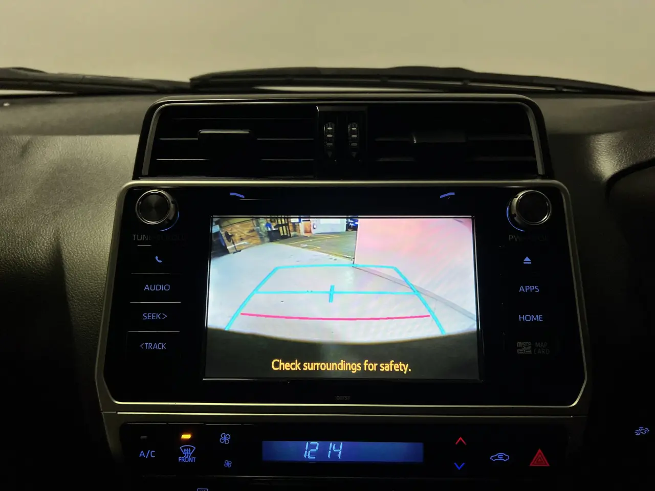 2019 TOYOTA PRADO Gallery Image 19