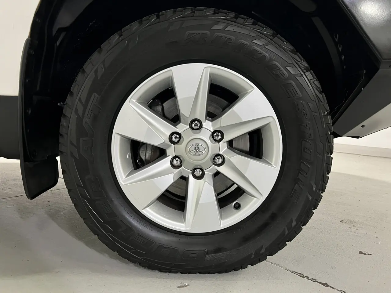 2019 TOYOTA PRADO Gallery Image 5