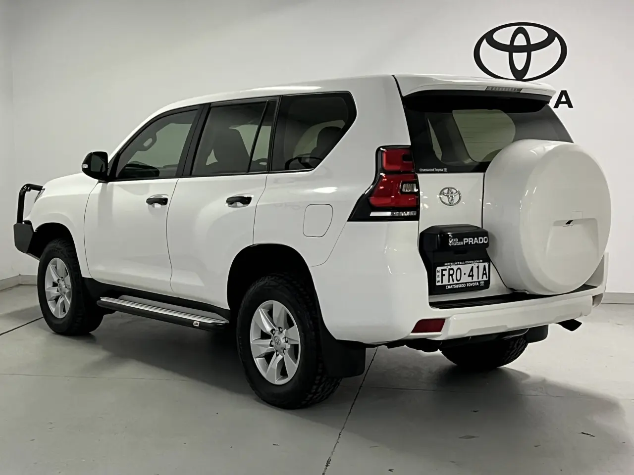 2019 TOYOTA PRADO Gallery Image 8
