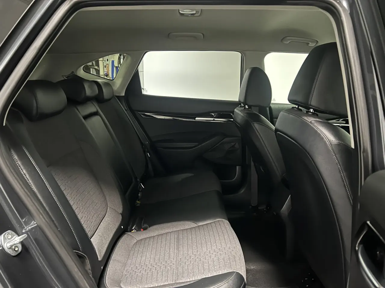 2020 KIA SELTOS Gallery Image 11