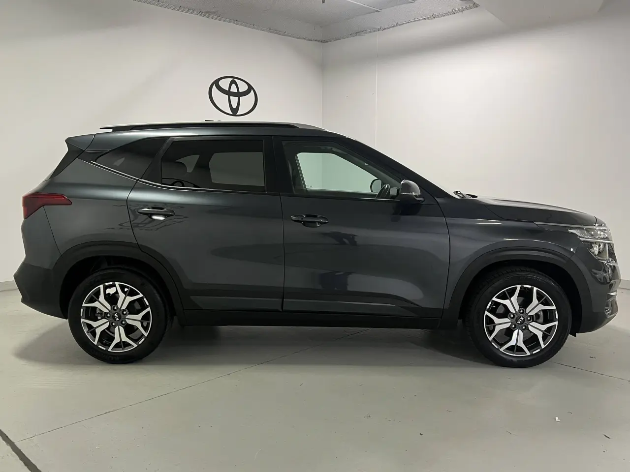 2020 KIA SELTOS Gallery Image 4