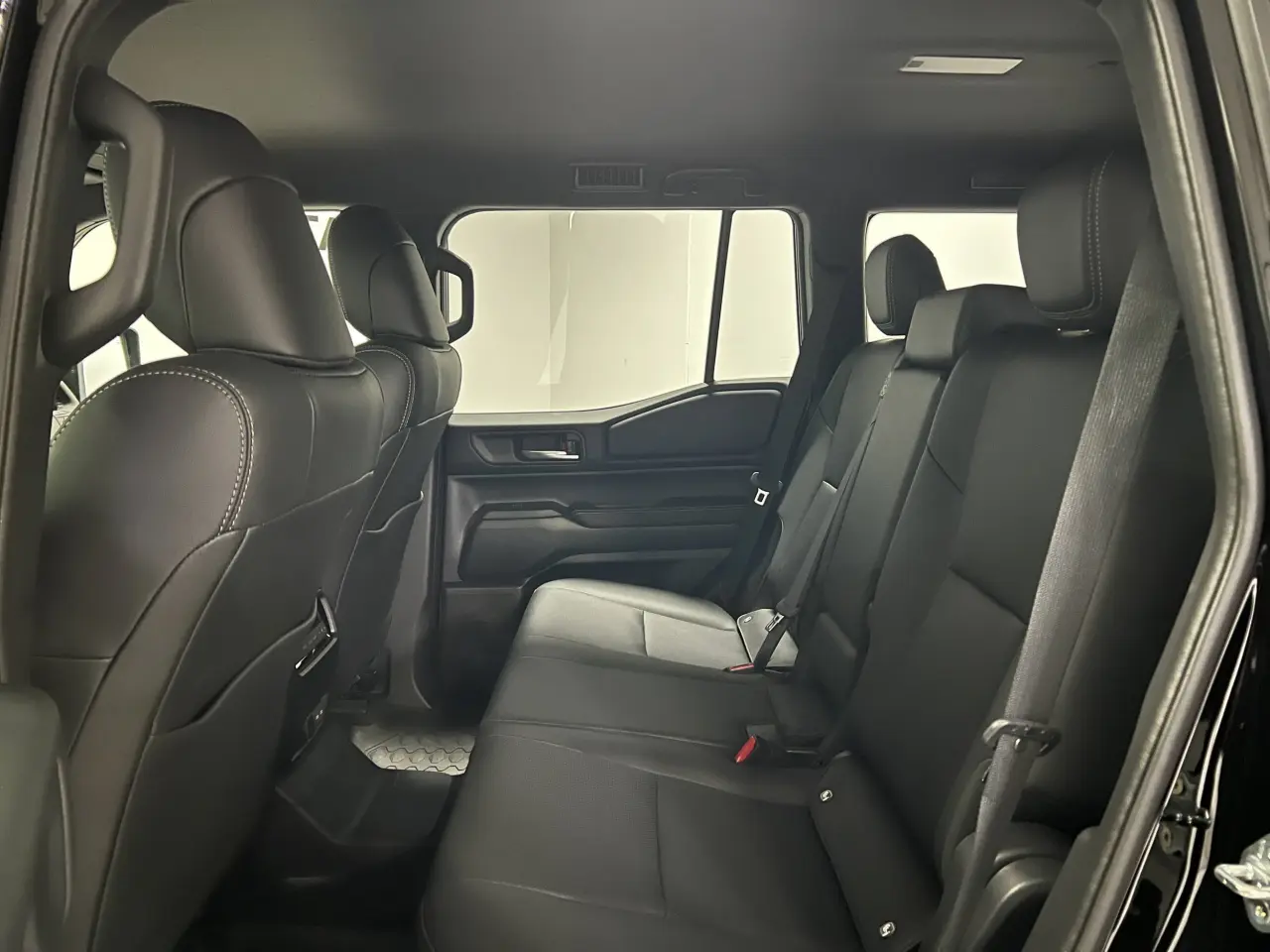 2025 TOYOTA PRADO Gallery Image 16