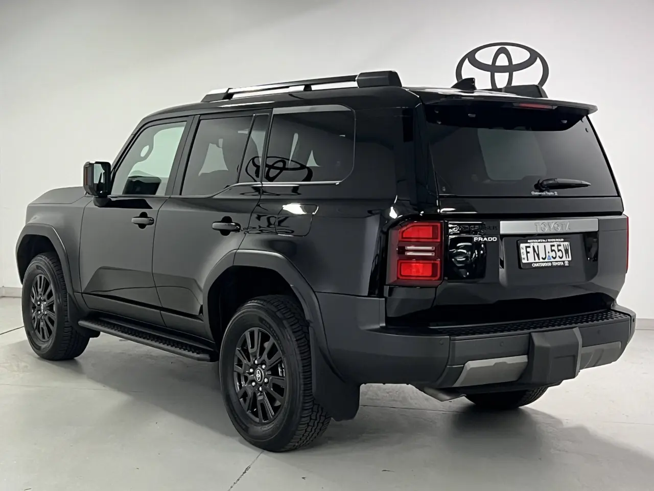 2025 TOYOTA PRADO Gallery Image 8