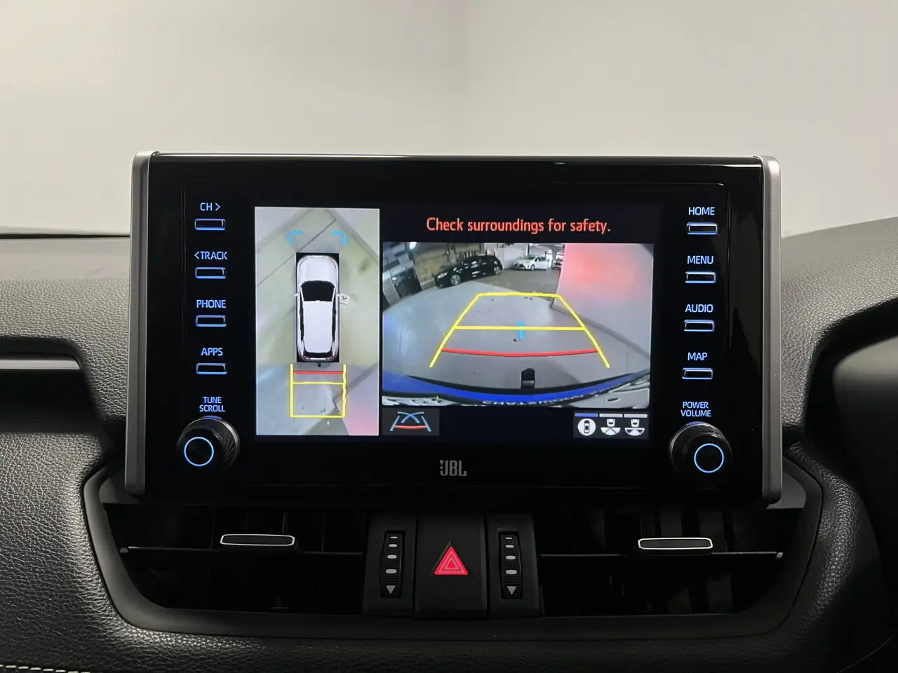 2020 TOYOTA RAV4 HYBRID Gallery Image 19