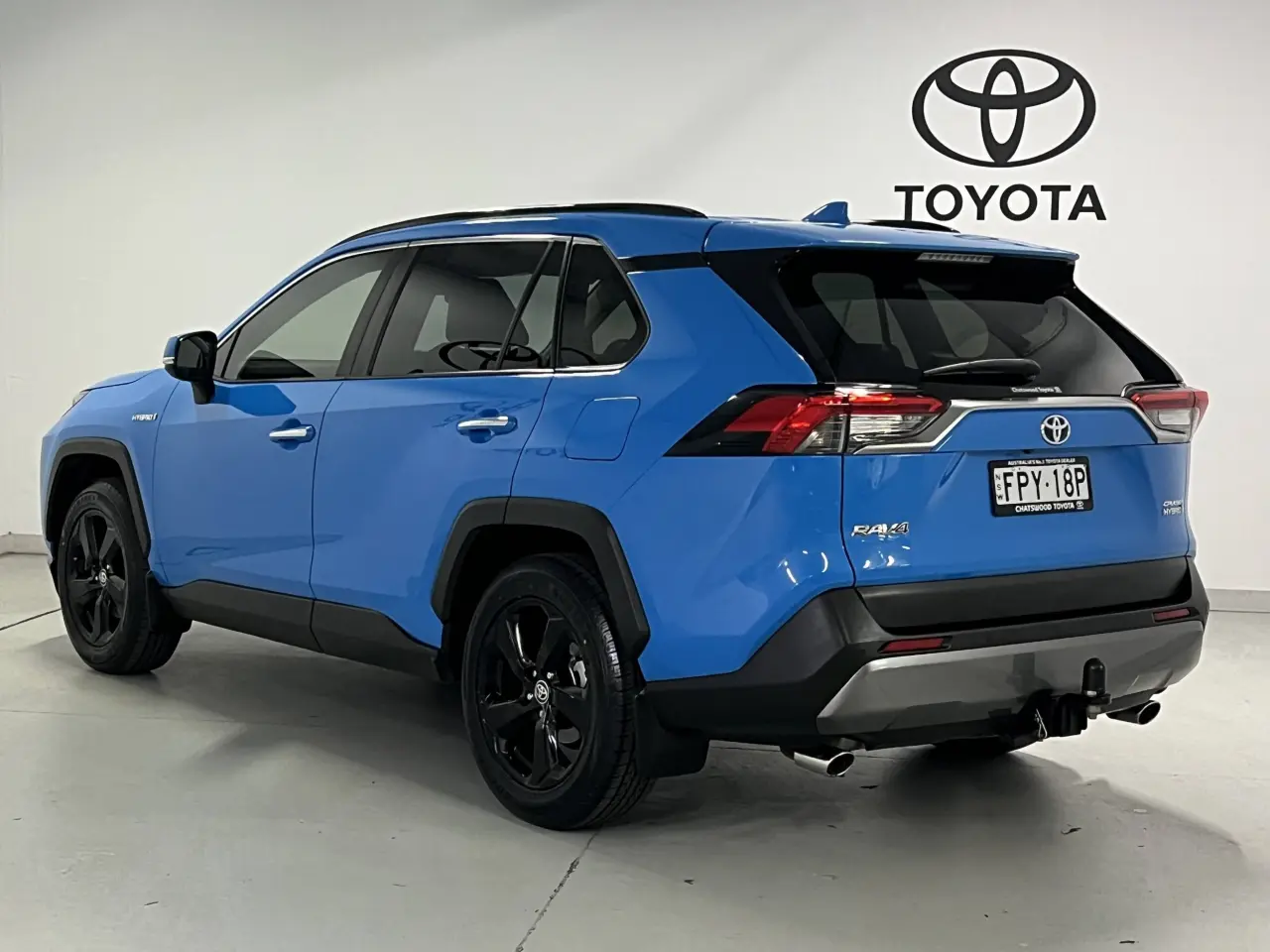 2020 TOYOTA RAV4 HYBRID Gallery Image 8