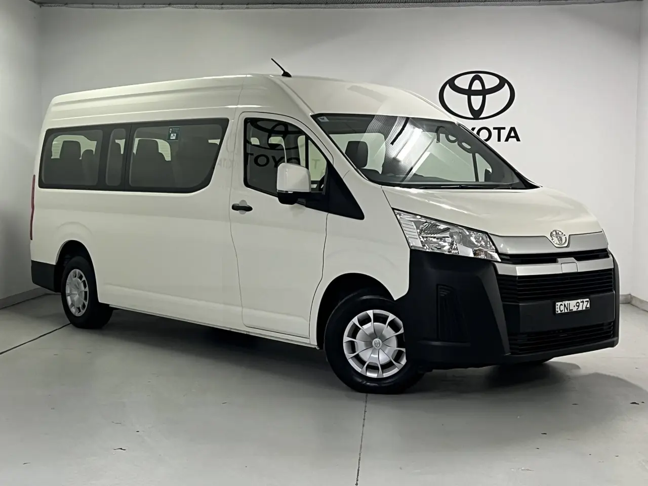 2019 TOYOTA HIACE Gallery Image 1