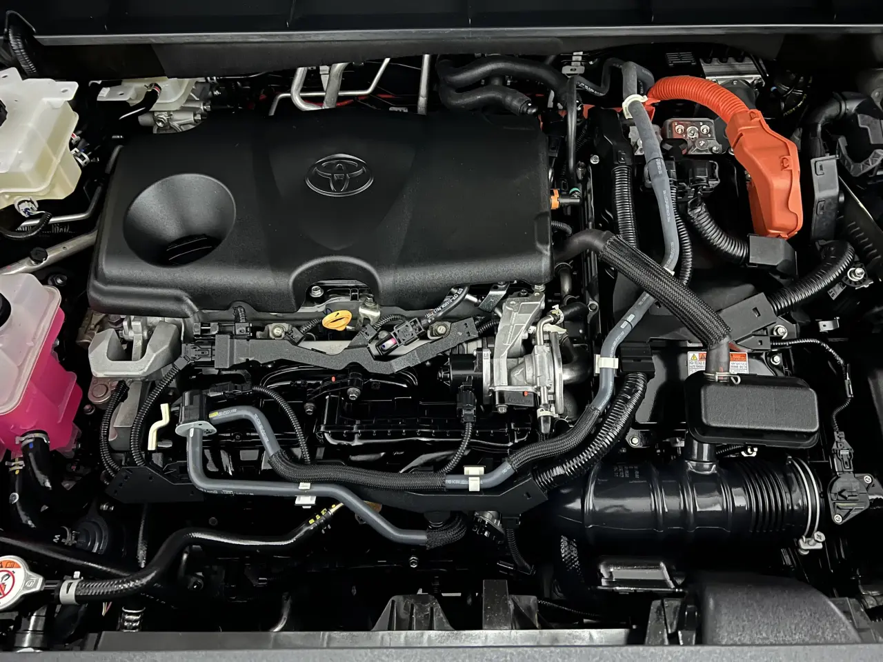 2021 TOYOTA KLUGER HYBRID Gallery Image 21