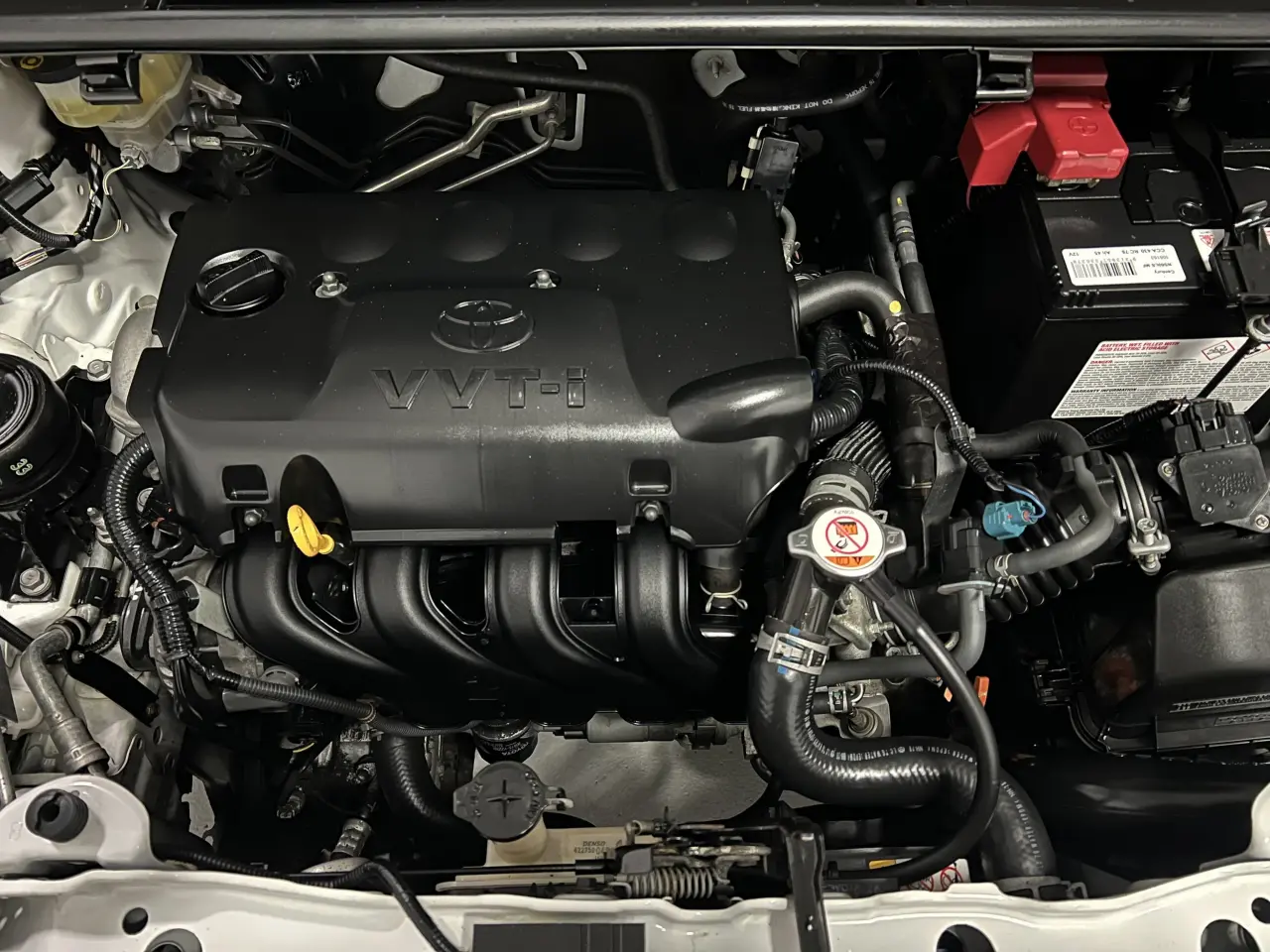 2017 TOYOTA YARIS Gallery Image 20