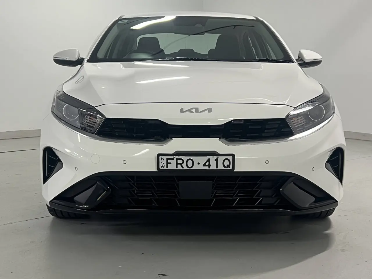 2022 KIA CERATO Gallery Image 3