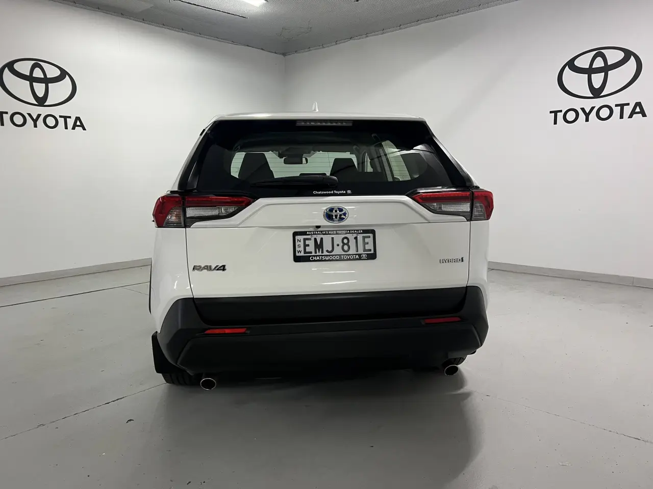 2020 TOYOTA RAV4 HYBRID Gallery Image 6