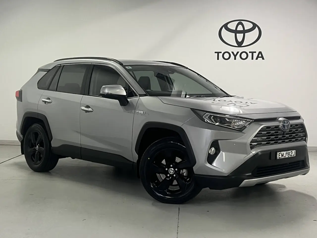 2020 TOYOTA RAV4 HYBRID Gallery Image 1