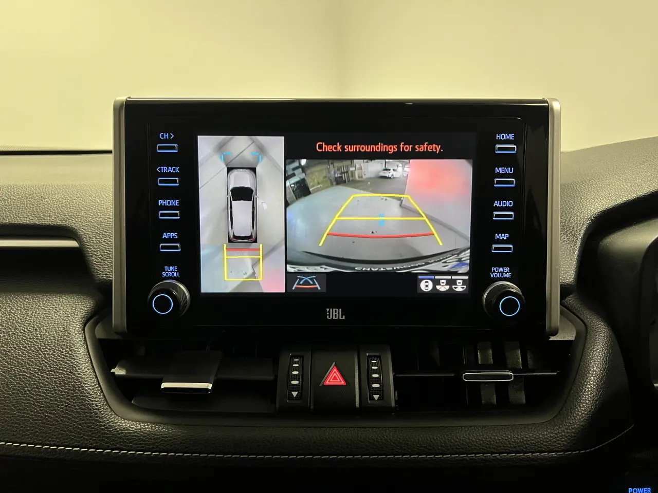 2020 TOYOTA RAV4 HYBRID Gallery Image 19