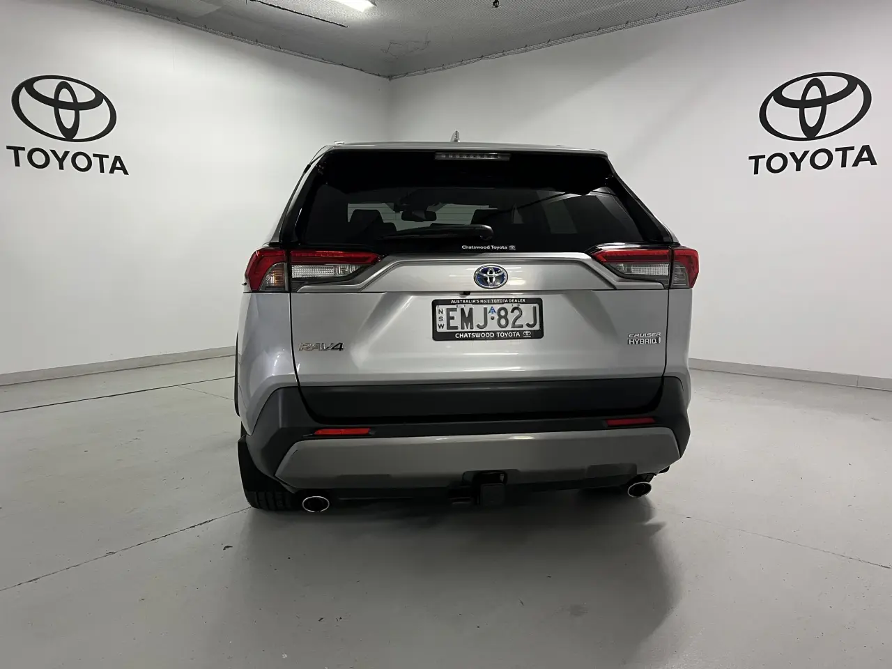 2020 TOYOTA RAV4 HYBRID Gallery Image 6