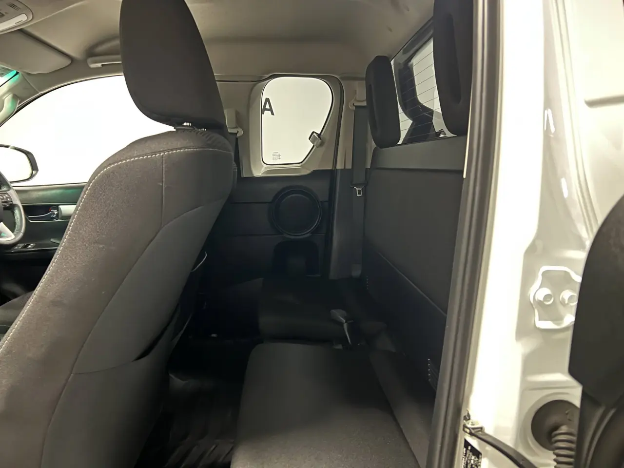 2023 TOYOTA HILUX Gallery Image 14