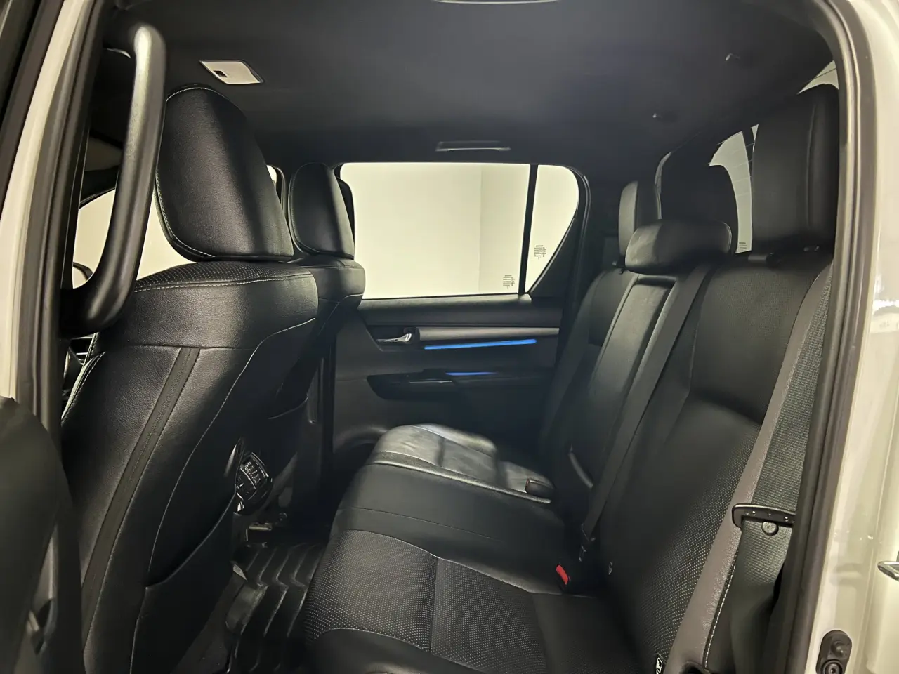 2023 TOYOTA HILUX Gallery Image 15