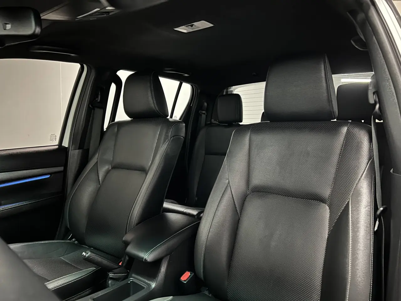2023 TOYOTA HILUX Gallery Image 17