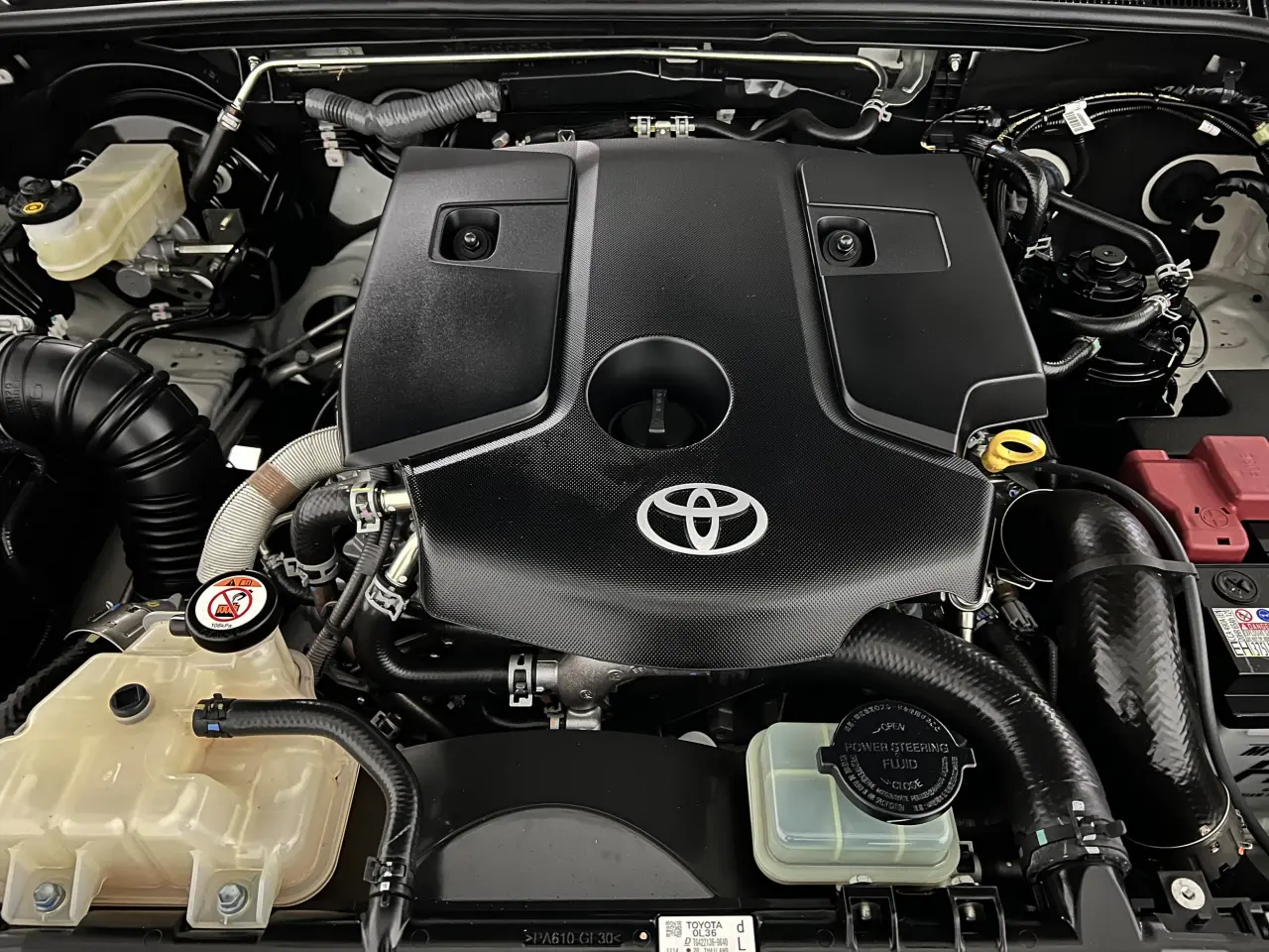 2023 TOYOTA HILUX Gallery Image 23