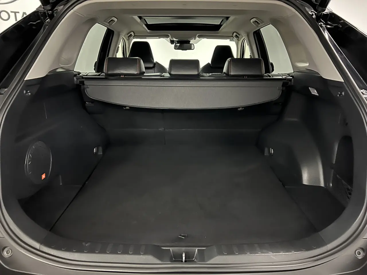 2020 TOYOTA RAV4 Gallery Image 12