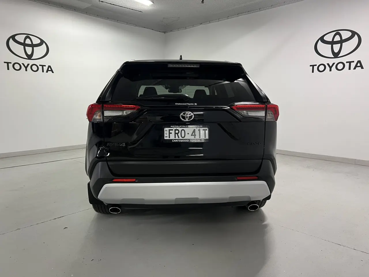 2020 TOYOTA RAV4 Gallery Image 6