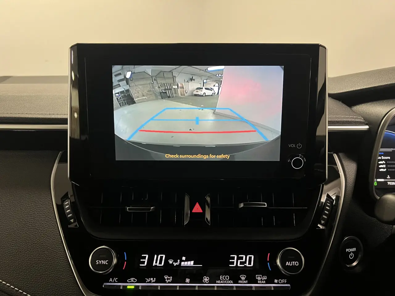2023 TOYOTA COROLLA Gallery Image 18