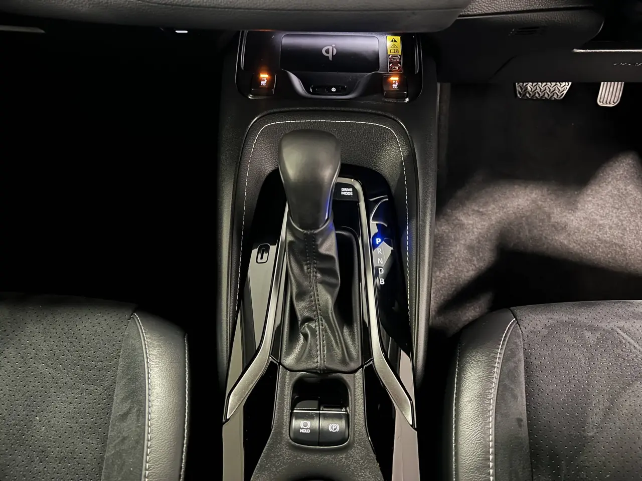 2023 TOYOTA COROLLA Gallery Image 19