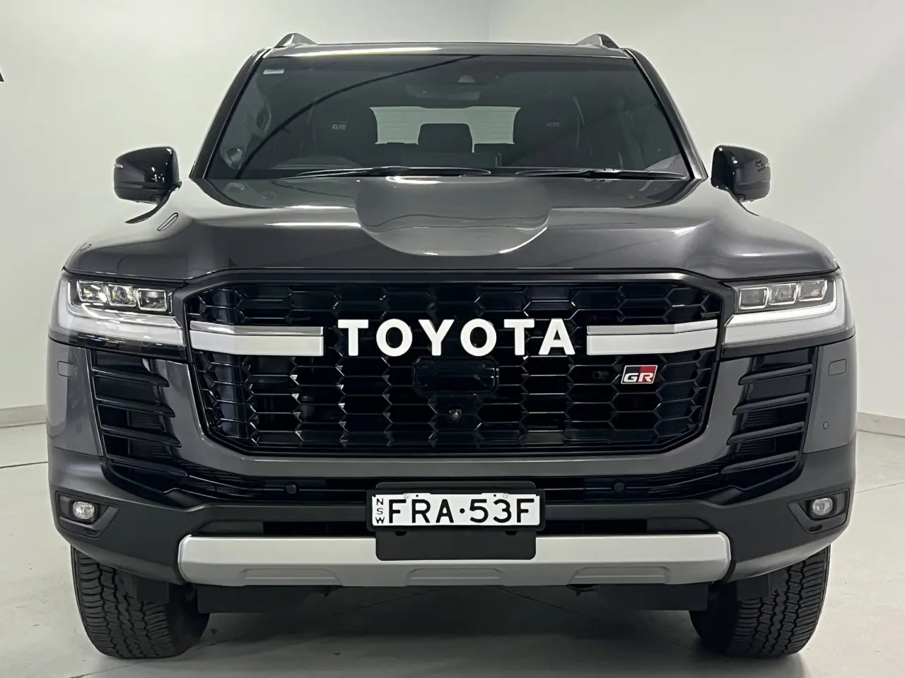 2024 TOYOTA LANDCRUISER Gallery Image 3