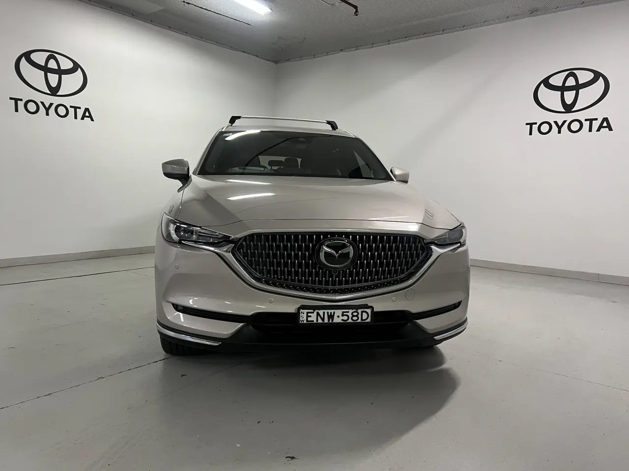 2021 MAZDA CX-8 Gallery Image 2