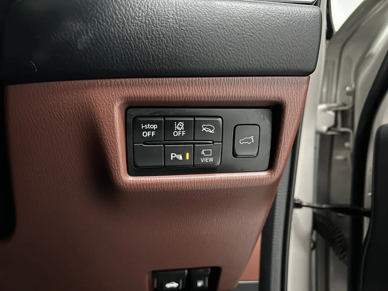 2021 MAZDA CX-8 Gallery Image 21