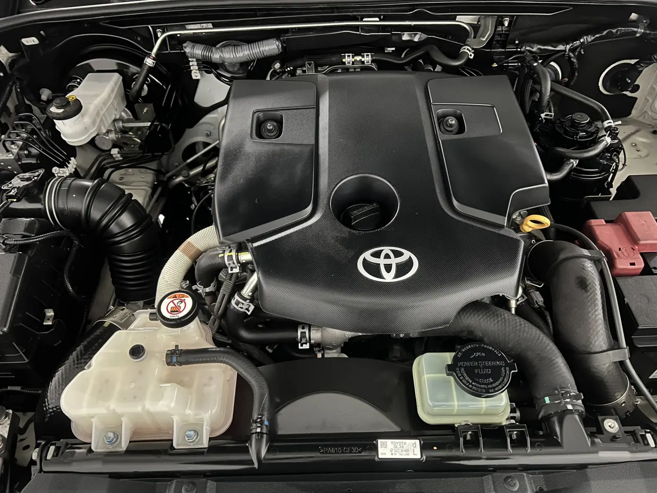 2021 TOYOTA HILUX Gallery Image 21