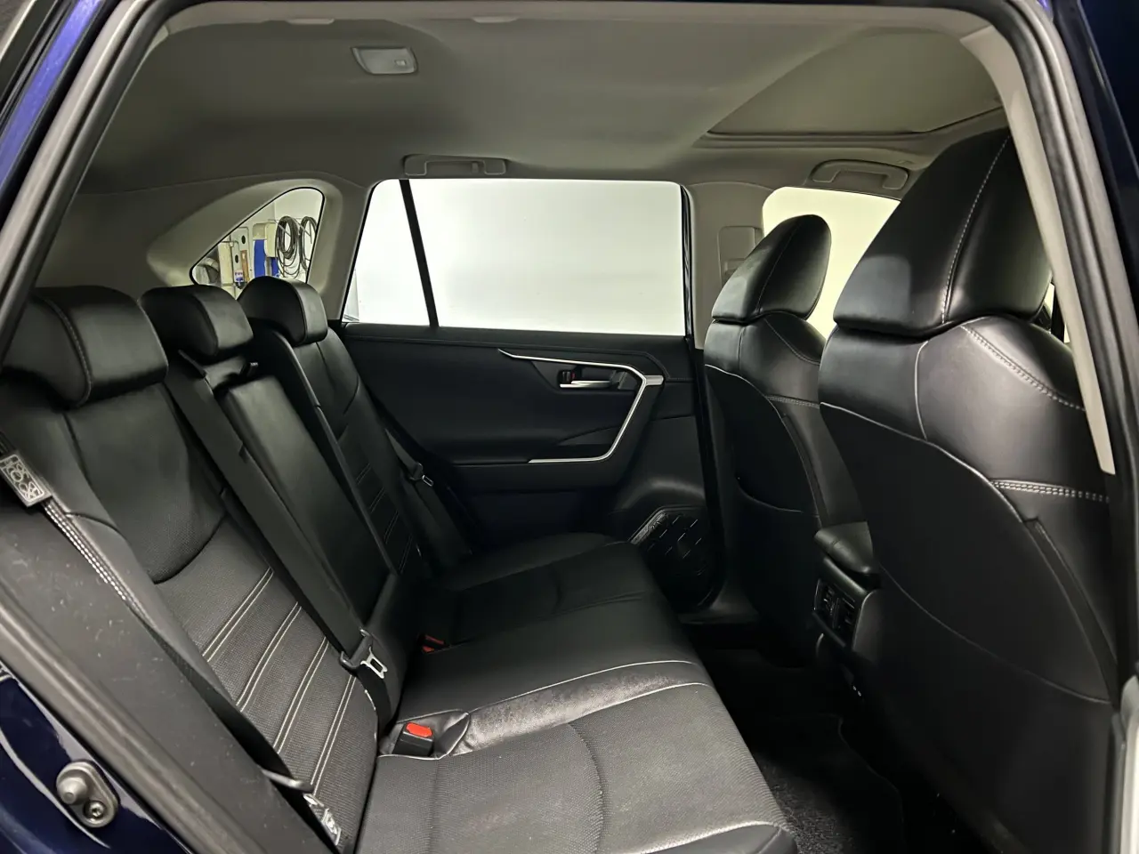 2023 TOYOTA RAV4 Gallery Image 11
