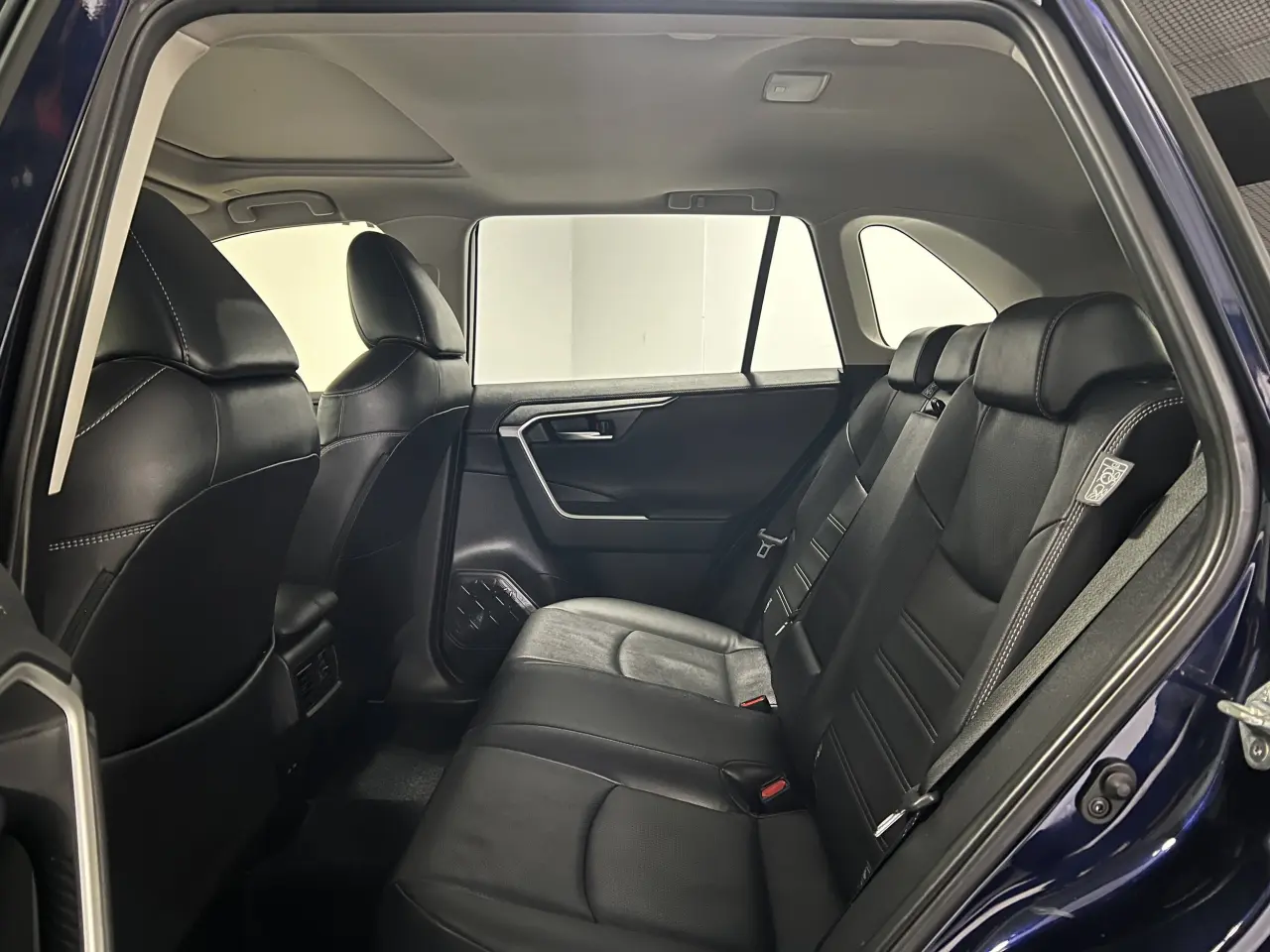 2023 TOYOTA RAV4 Gallery Image 14