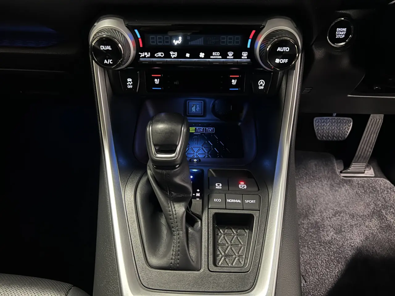 2023 TOYOTA RAV4 Gallery Image 21