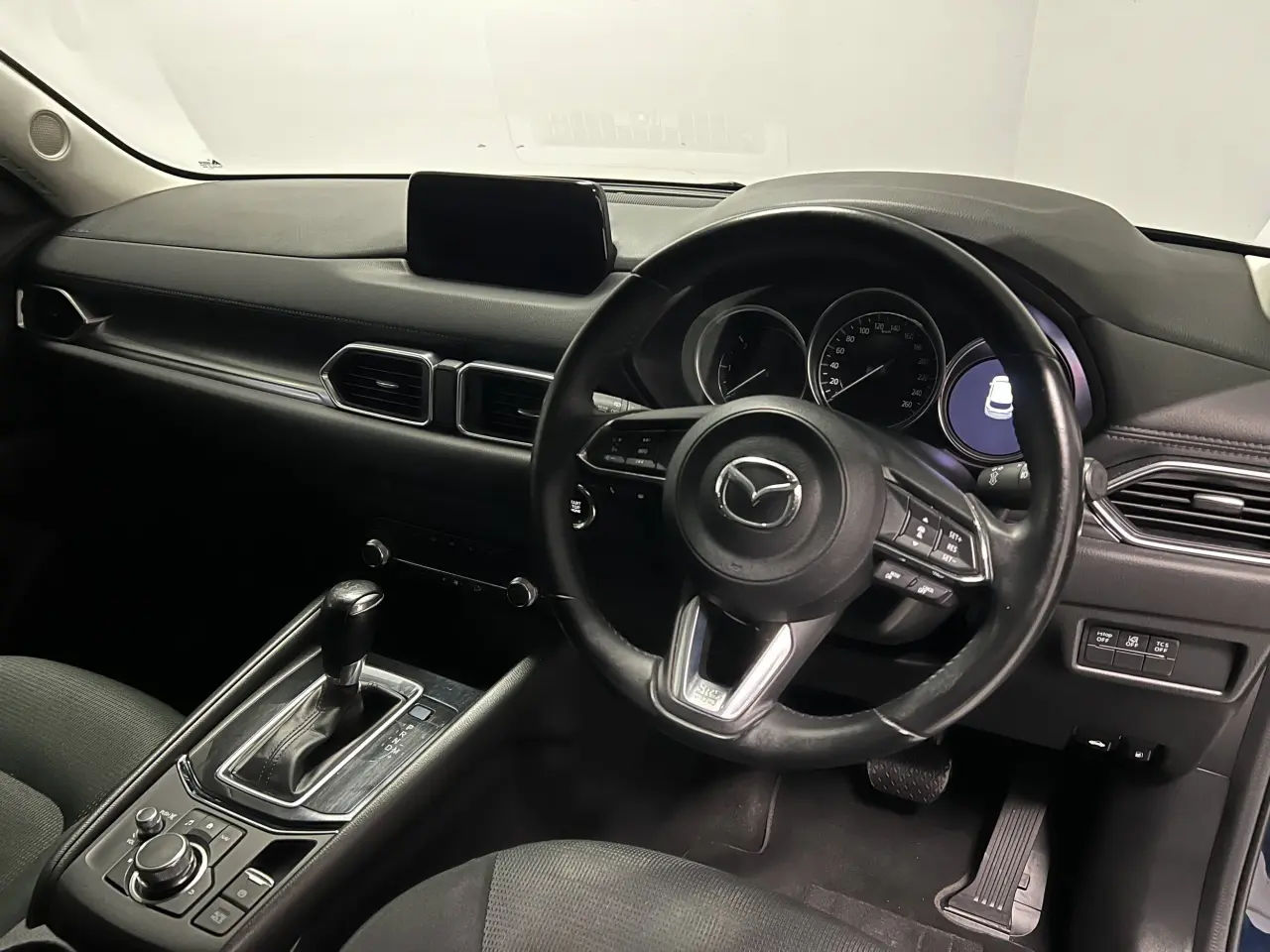 2019 MAZDA CX-5 Gallery Image 10