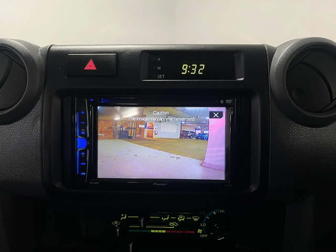 2019 TOYOTA LC MILITARY Gallery Image 17