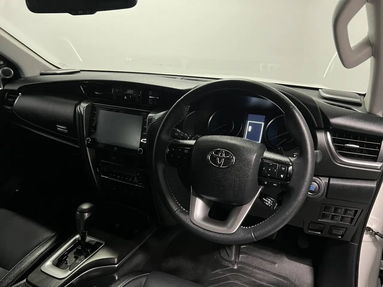 2025 TOYOTA FORTUNER Gallery Image 10