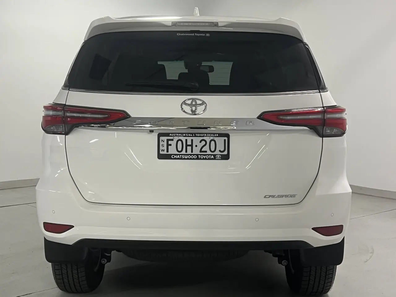 2025 TOYOTA FORTUNER Gallery Image 7