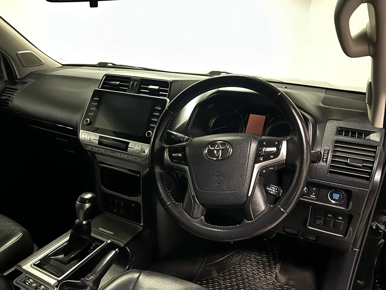 2020 TOYOTA PRADO Gallery Image 10