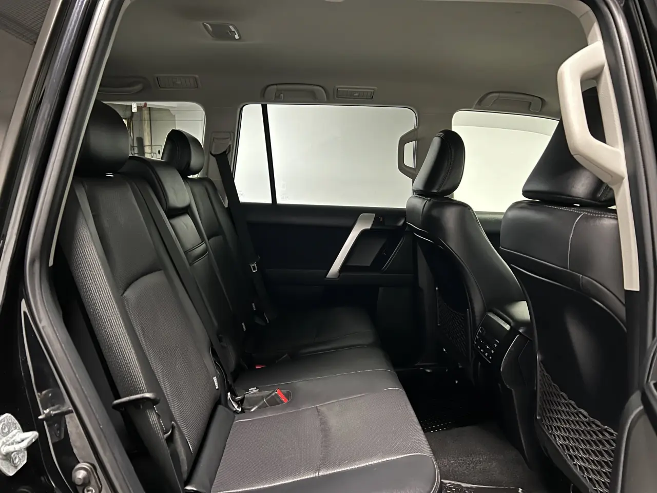 2020 TOYOTA PRADO Gallery Image 11